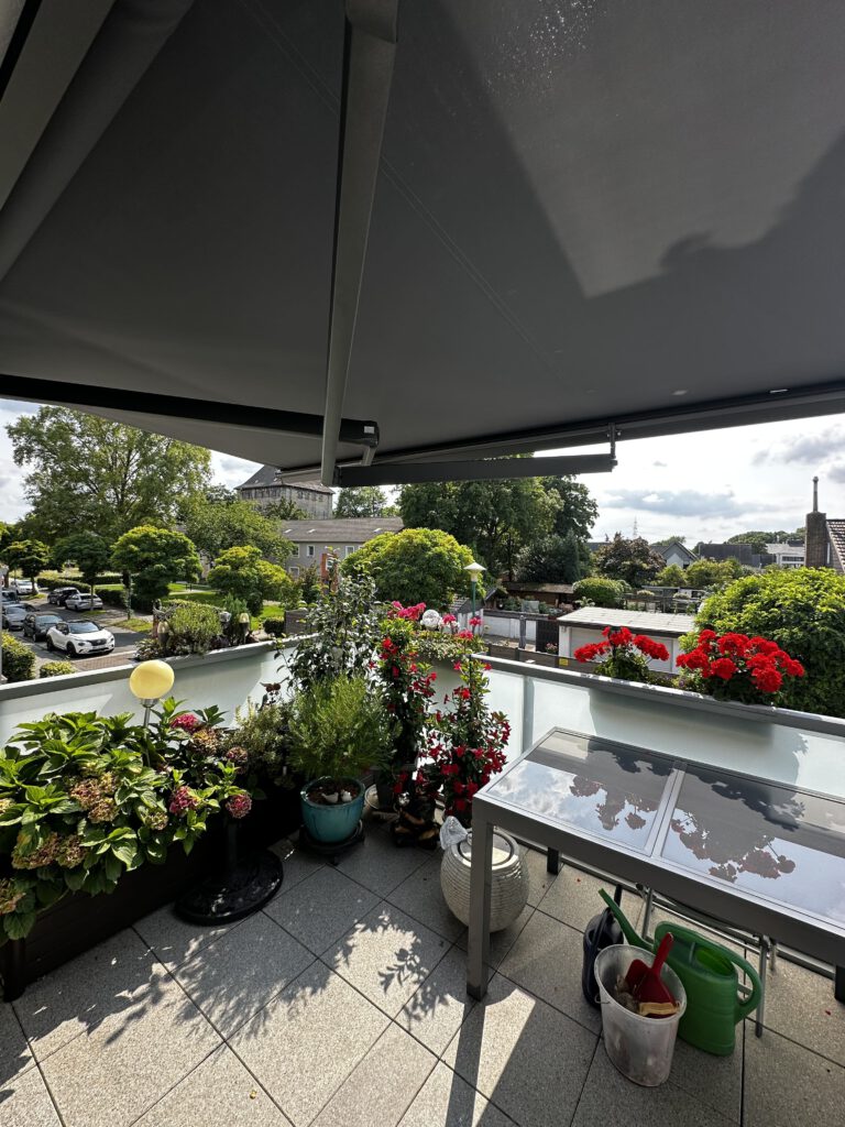 Gelenkarmmarkise – Referenz aus Duisburg-Walsum